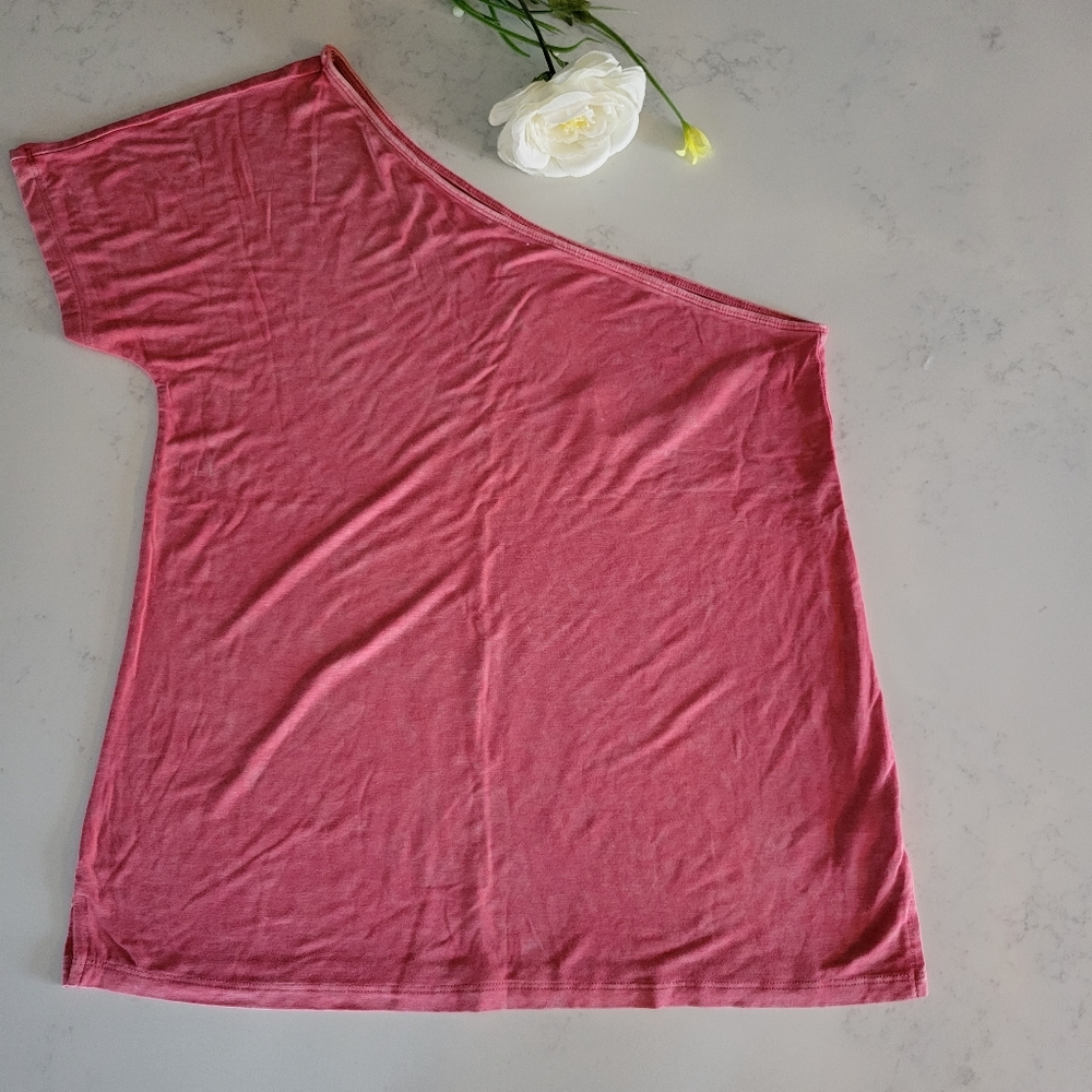 AE Top, Pink, Soft & Sexy, Exposed Shoulder, Size S